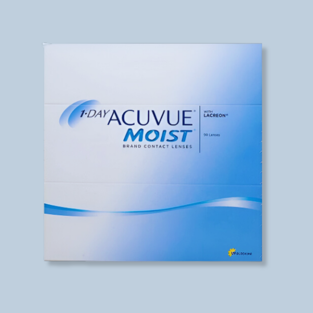 Optical Duniya: Model wearing Johnson & Johnson 1 Day Moist Acuvue contact lenses
